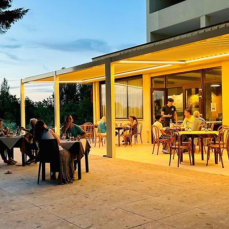 Il Grifo Hotel E Bisteccheria Toscana มอนติปุลเชียโน ภายนอก รูปภาพ