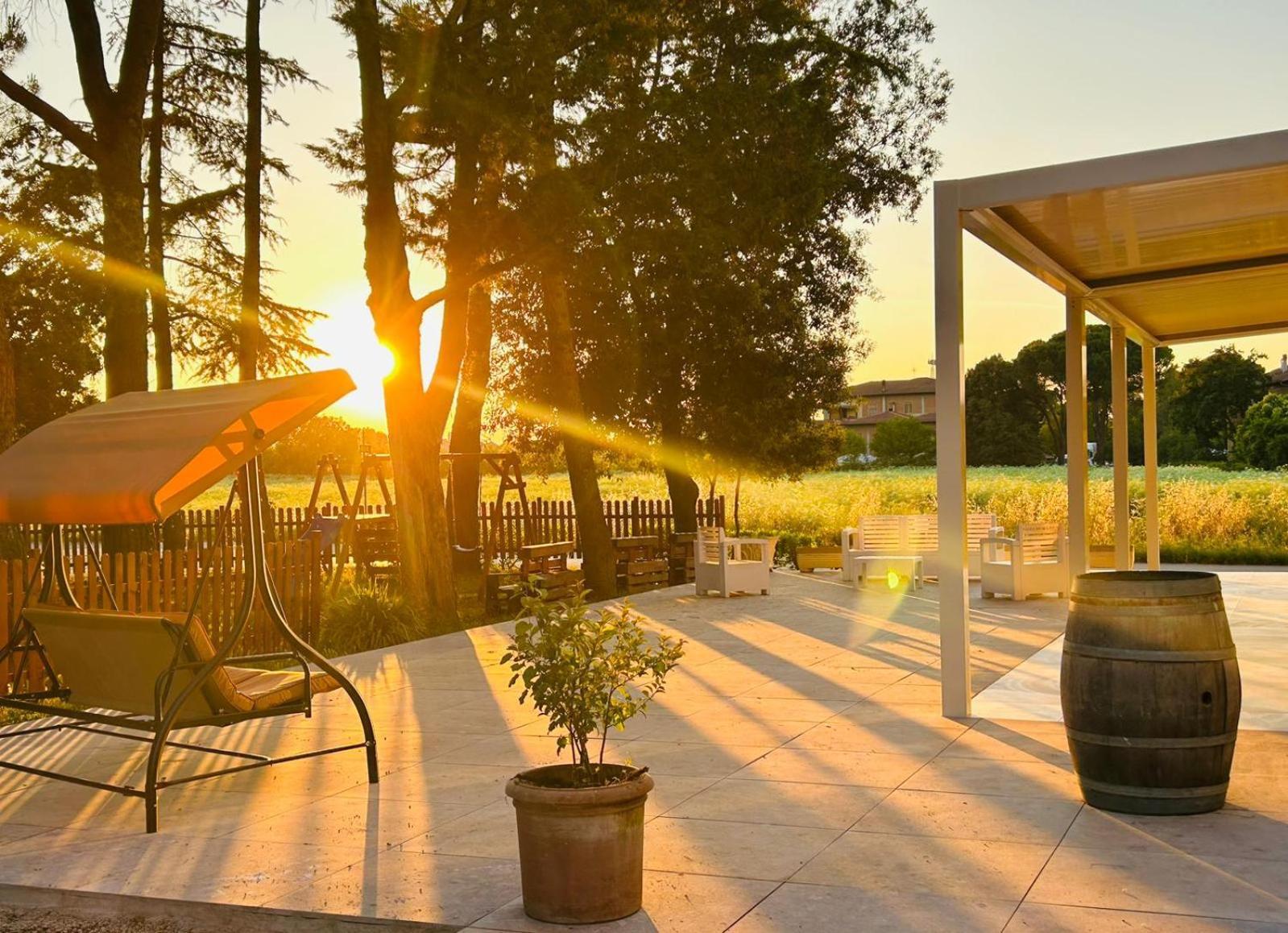 Il Grifo Hotel E Bisteccheria Toscana มอนติปุลเชียโน ภายนอก รูปภาพ