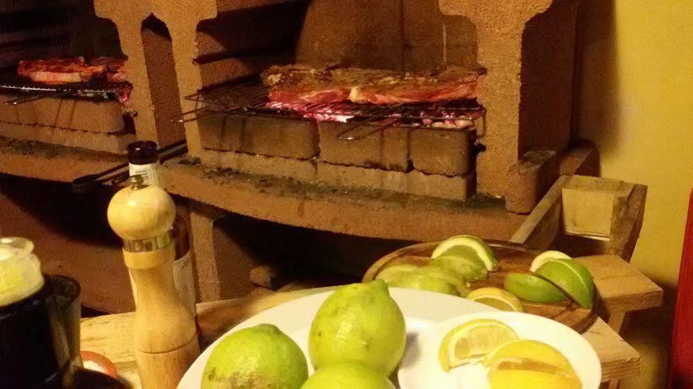 Il Grifo Hotel E Bisteccheria Toscana มอนติปุลเชียโน ภายนอก รูปภาพ